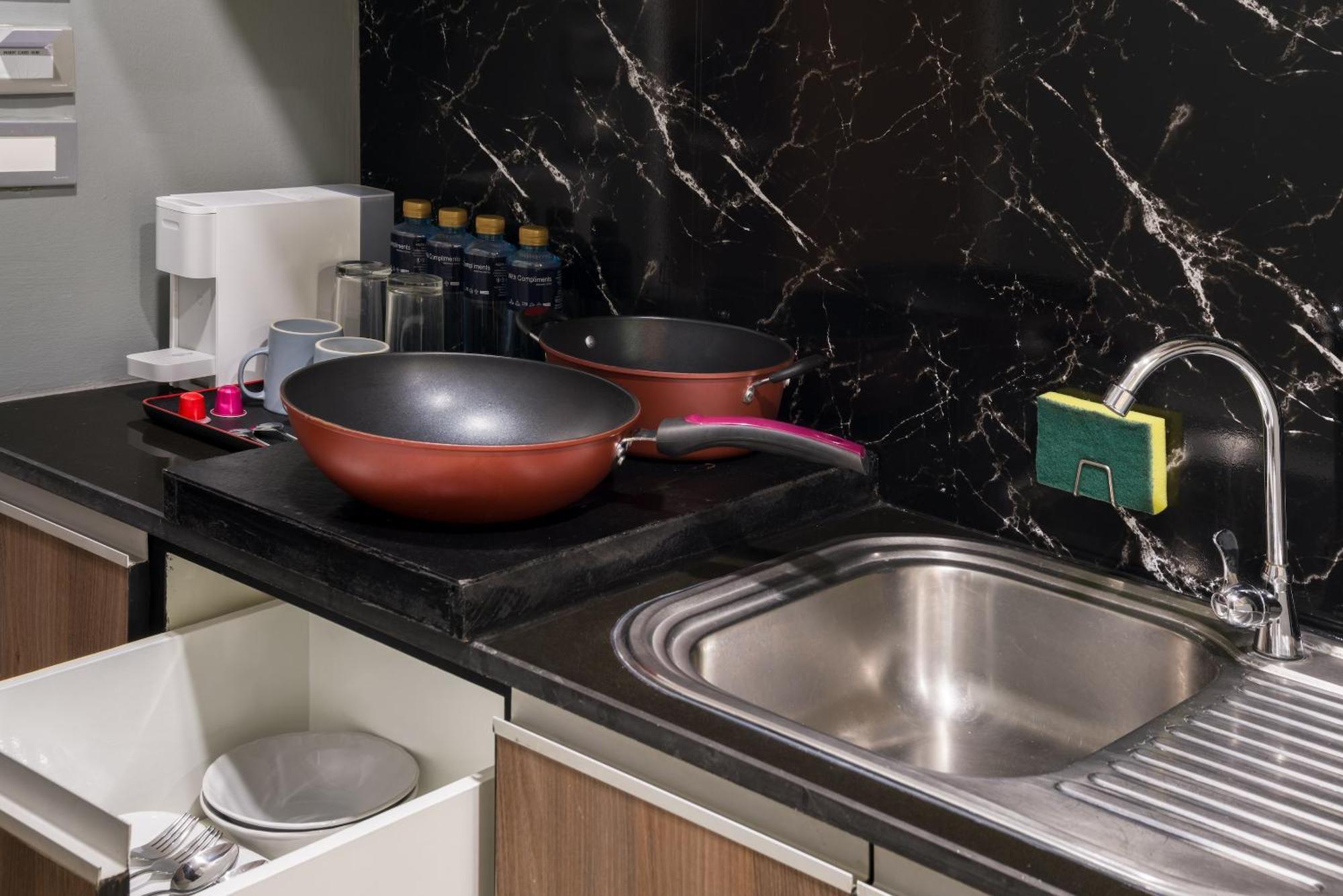 Aspira Suites Sukhumvit 20 Bangkok Zewnętrze zdjęcie