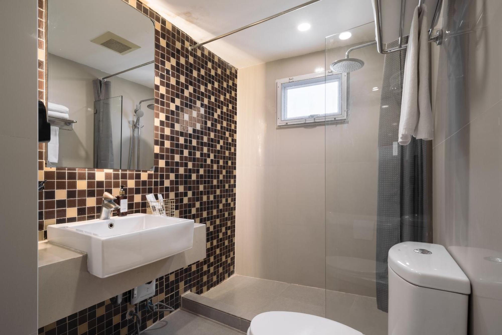 Aspira Suites Sukhumvit 20 Bangkok Zewnętrze zdjęcie